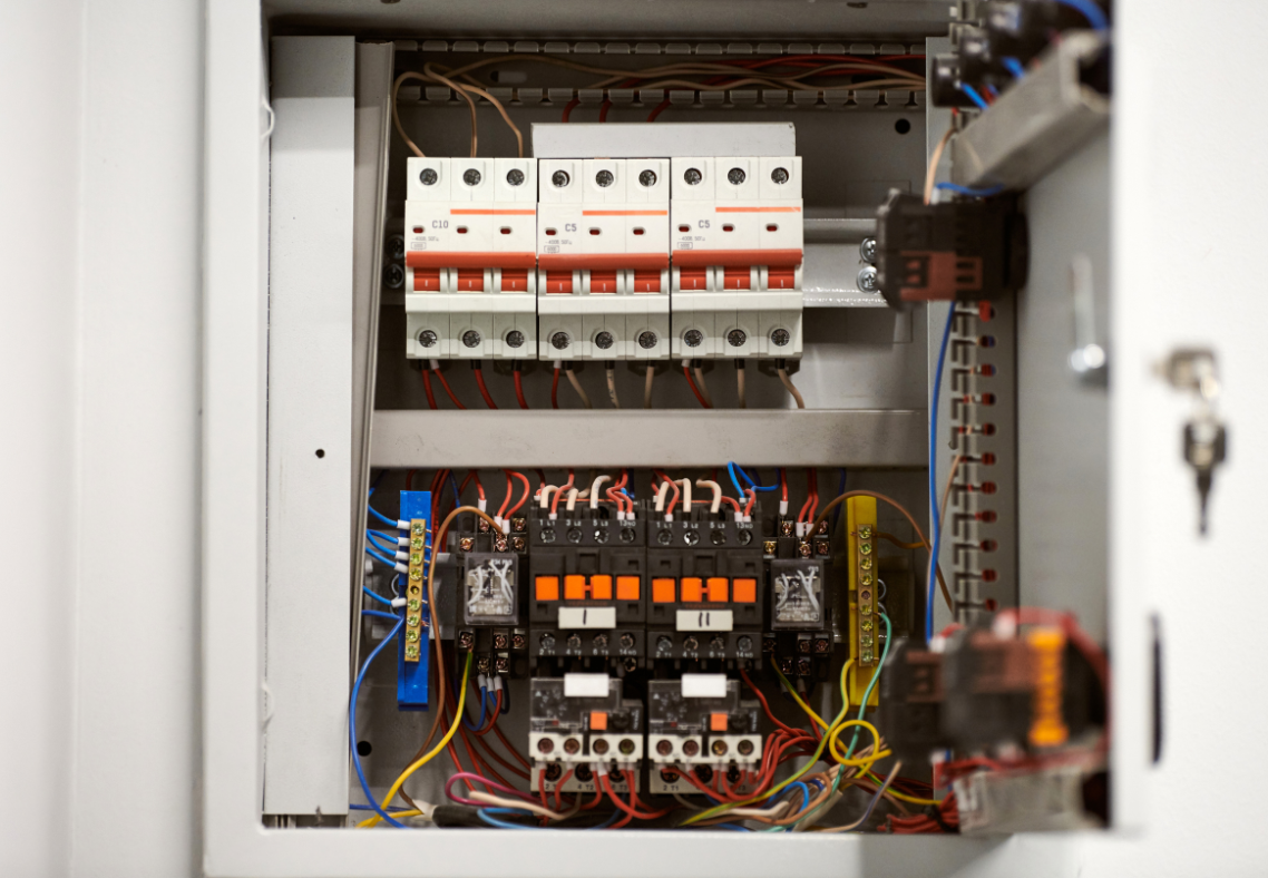 Signs It’s Time To Replace Your Breaker Box
